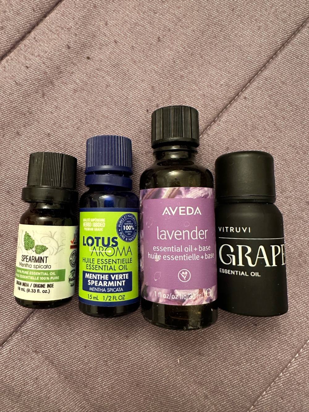 (4) single note essential oil Aveda vitruvi Lotus aroma poya